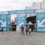 Salud Municipal de Iquique llama a vacunarse contra Covid-19 é Influenza en jornada especial