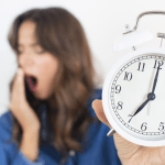 Cambio de hora: Cómo prevenir la fatiga y somnolenciade los trabajadores