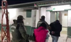 Bolivianos intentaban salir del país con un vehículo robado