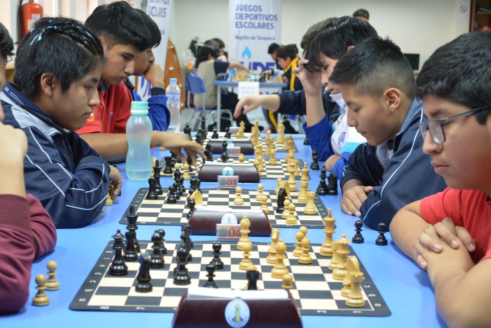 Corporación Deportiva Municipal De Temuco - 4ta Fecha Circuito Escolar de Ajedrez  Online organizado por el Club de Ajedrez Torres del Ñielol, en esta ocasión  tendremos como invitado especial al Sr Luis