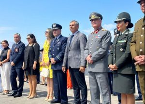 Fuerza Aérea de Chile celebra 94° aniversario con Izamiento de la Gran Bandera Nacional en Plaza Bernardo O’Higgins Riquelme