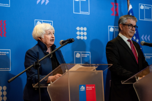 Janet Yellen culmina viaje a Chile con visita a Antofagasta junto al Ministro Marcel