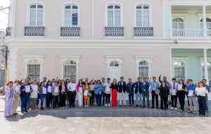24 jóvenes de Alto Hospicio y Pica cursarán estudios universitarios con apoyo de “Beca Embajadores Collahuasi”