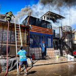 Más de 100 voluntarias y la totalidad del Cuerpo de Bomberos de Iquique asistieron al gran incendio ocurrido en el sector de Valle Verde