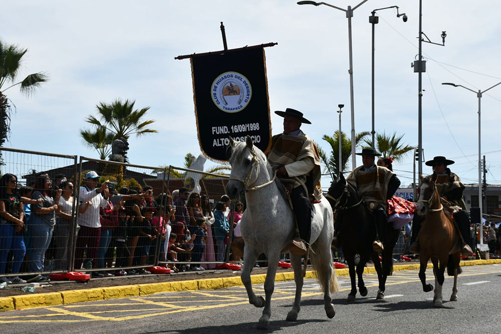 Masiva Convocatoria De Fuerzas Vivas En Desfile Cívico Militar Por El ...