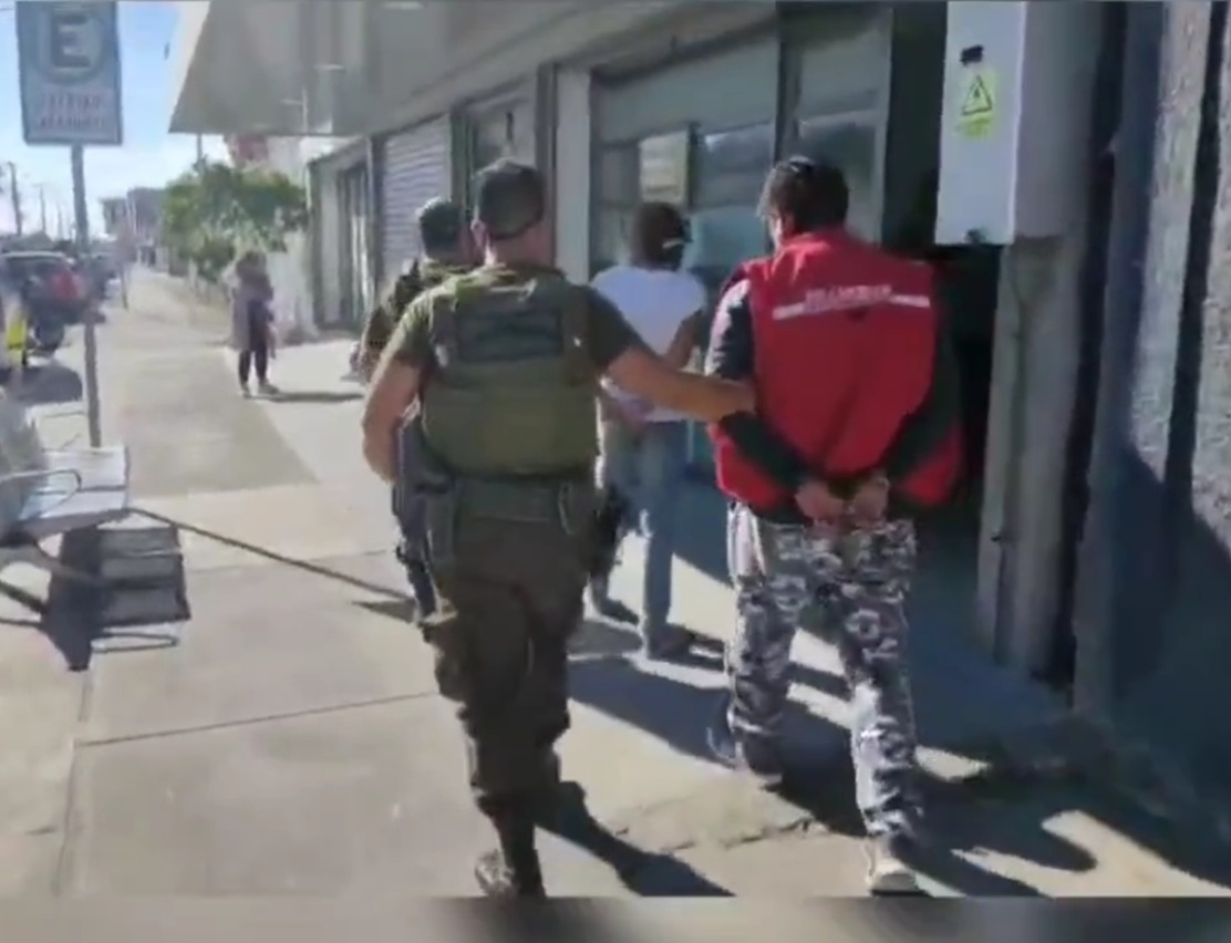Operativo policial en Alto Hospicio deja nueve detenidos y millonaria incautación de contrabando
